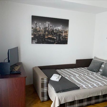 Dini Apartments Novi Sad Luaran gambar